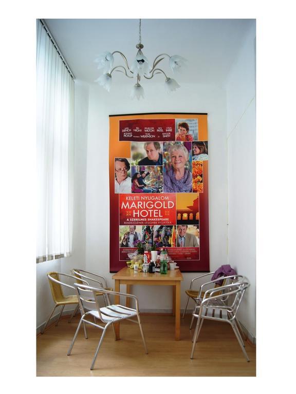 Westend Hostel Boedapest Buitenkant foto