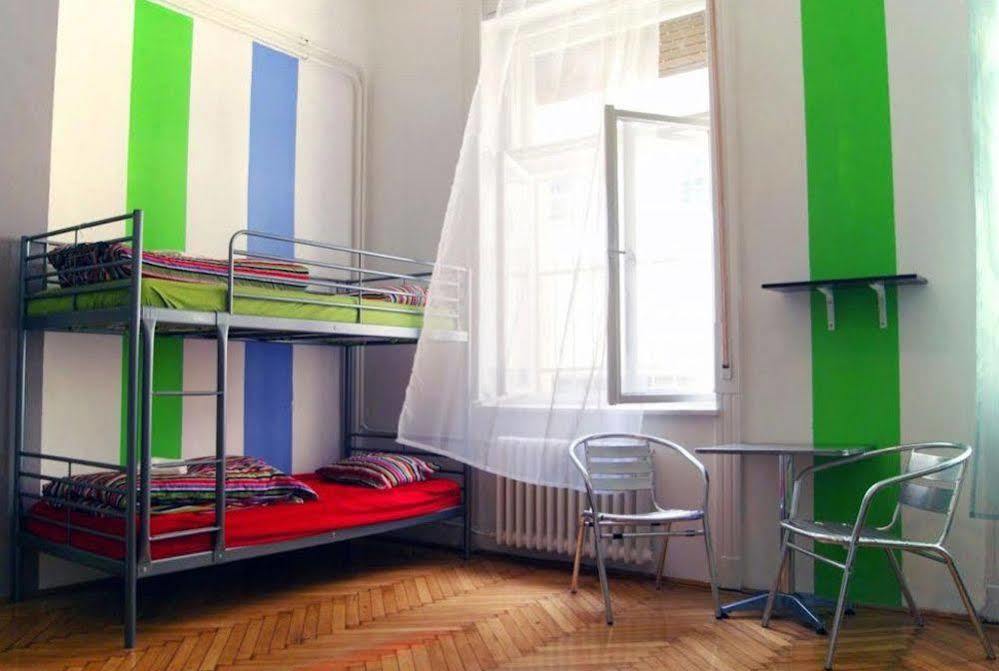 Westend Hostel Boedapest Buitenkant foto
